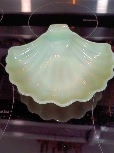 Jadeite shell dish for - jadeite,