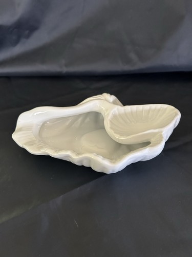 White ceramic shell - ceramic,
